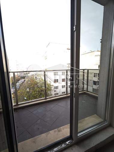 Vânzare - Apartament în Liatno kino Trakia,  Varna