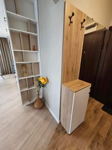 Închiriere - Apartament în Mladejki hălm,  Plovdiv