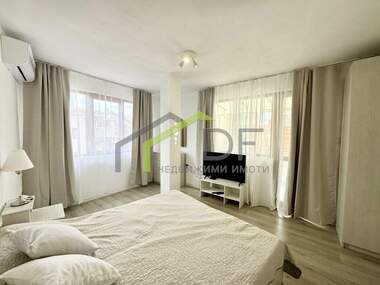 Închiriere - Apartament în Center,  Varna