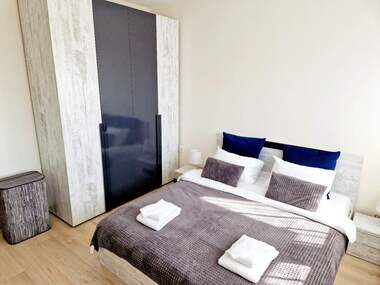 Închiriere - Apartament în Levski,  Varna