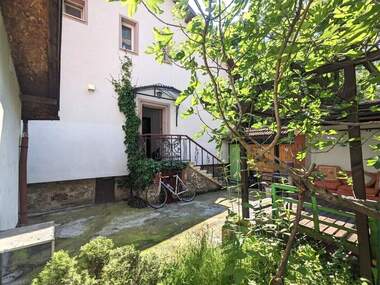 Închiriere - Casă în Hadji Dimităr,  Sofia