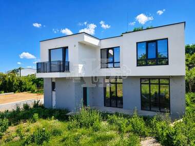 Verkauf - Haus in Iarebitschna,  Warna