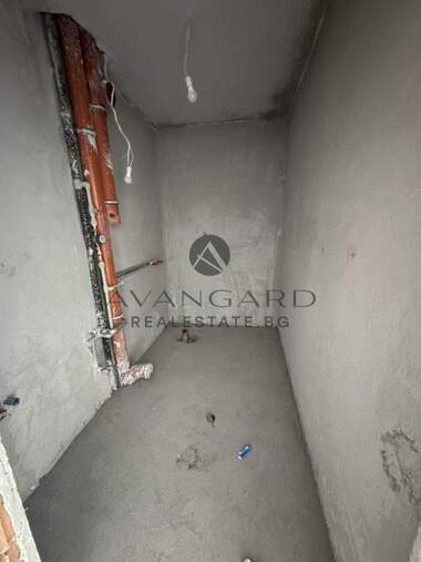 Продажба - Апартамент в Остромила,  Пловдив