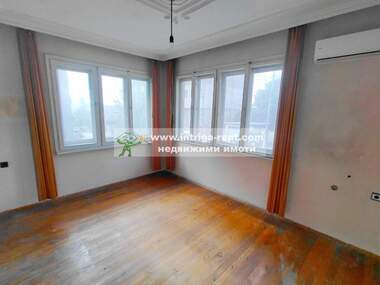 Vânzare - Apartament în Izgrev,  Haskovo