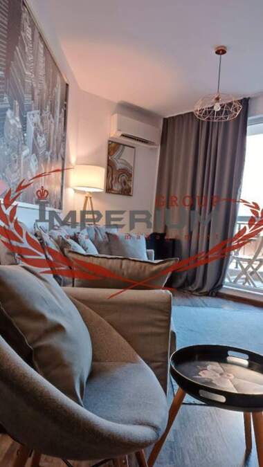 Închiriere - Apartament în Briz,  Varna