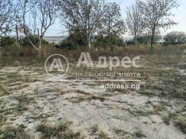 Ενοίκιο - Οικόπεδο για κατασκευή σε Тополи,  Варна