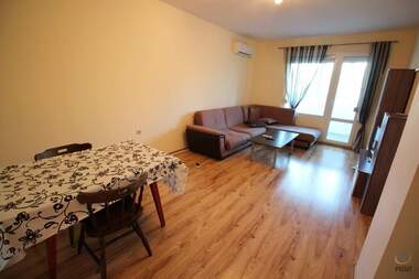 Închiriere - Apartament în Izgrev,  Burgas