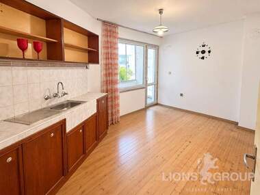 For sale - Apartment in Liatno kino Trakia,  Varna