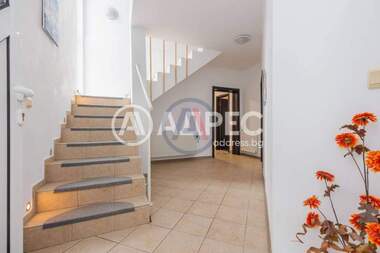 For sale - House in Kichevo,  Varna