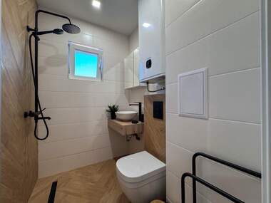 Miete - Wohnung in Wazrajdane,  Burgas