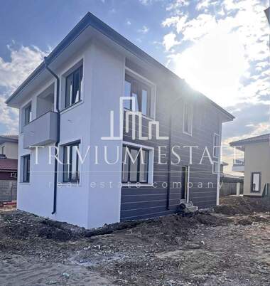 Продажба - Къща в Остромила,  Пловдив