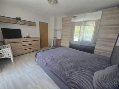 Închiriere - Apartament în Slaveîkov,  Burgas