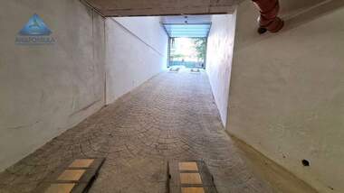 For sale - Garage in Ideal City Center,  Pleven