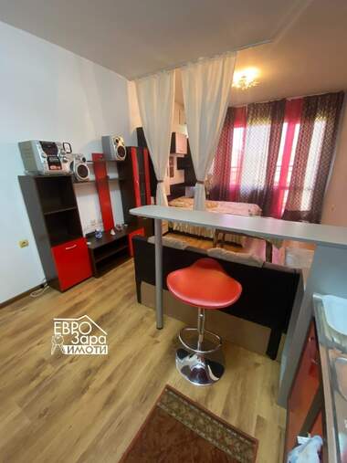 Miete - Wohnung in Tri tschutschura-üg,  Stara Zagora