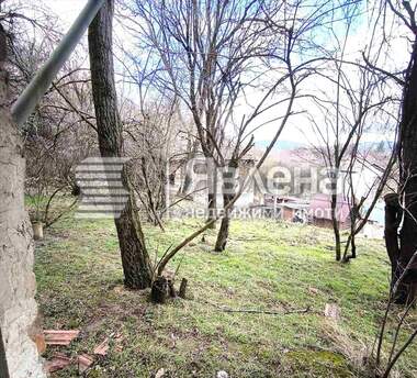 Продажба - Къща в Земен,  Перник