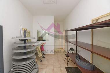 For sale - Store/Office/Storage/Beauty saloon/Venue/Dental office in Vazrajdane 2,  Varna