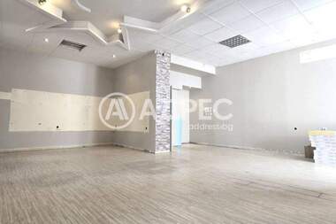 Ενοίκιο - Κατάστημα σε Център,  Варна