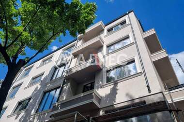 Verkauf - Wohnung in Center,  Sovia