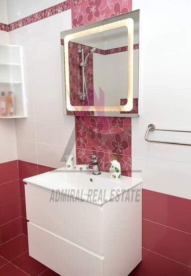 Kira - Apartman olarak Pogrebi,  Varna