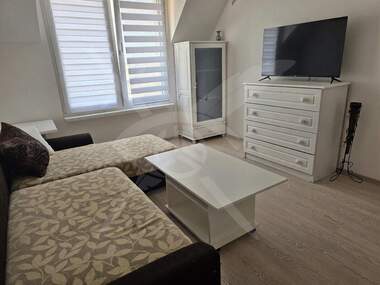 Miete - Wohnung in Zentar,  Burgas