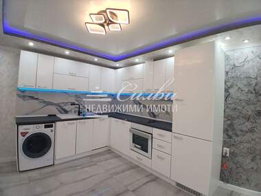 For sale - Apartment in Dobrudjanski,  Shumen