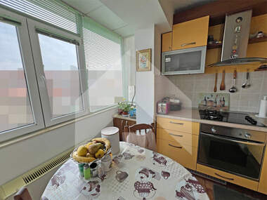 Verkauf - Wohnung in Nowi Pazar,  Schumen