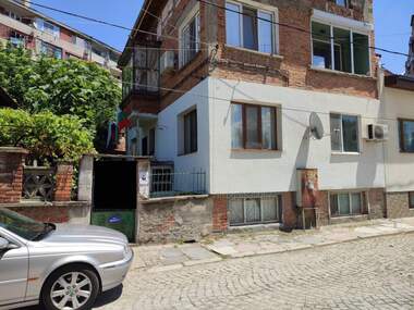 Verkauf - Etage von Haus in Zentar,  Iambol