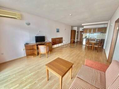 Vânzare - Apartament în Elenite,  Burgas