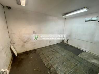 For rent - Storage/Warehouse/Repair shop/Storage Unit in Promishlena zona-Iug,  Haskovo