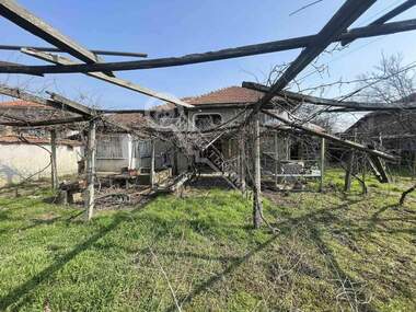 Продажба - Къща в Полски Тръмбеш,  Велико Търново