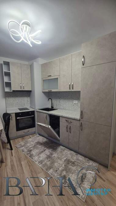 Miete - Wohnung in Mladost 2,  Warna