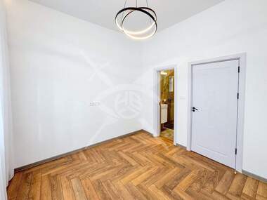 Verkauf - Wohnung in Center,  Sovia
