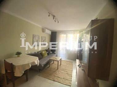 Închiriere - Apartament în Center,  Varna