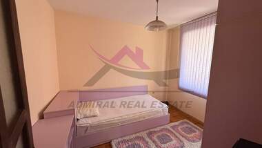 For rent - Apartment in Kolhozen pazar,  Varna
