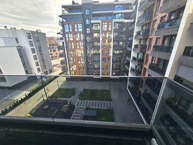 Închiriere - Apartament în Hristo Smirnenski,  Plovdiv