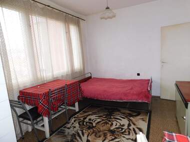 Verkauf - Wohnung in Zentar,  Targowishte