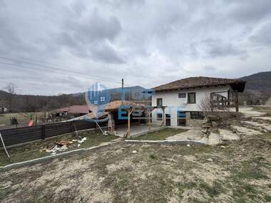 Verkauf - Haus in Elena,  Weliko Tarnowo