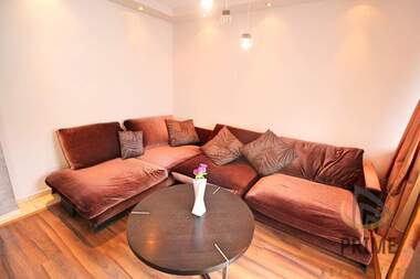 Închiriere - Apartament în Văzrajdane,  Burgas