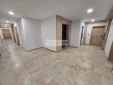 Vânzare - Apartament în Kărșiaka,  Plovdiv