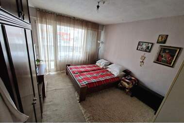 For sale - Apartment in Charodeyka - Iug,  Ruse