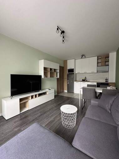 Închiriere - Apartament în Izgrev,  Burgas