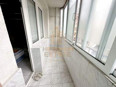 Vânzare - Apartament în Kolhozen pazar,  Varna