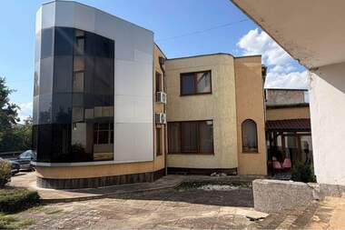 For rent - Building in Centar,  Targovishte