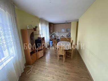 Miete - Wohnung in Zentar,  Weliko Tarnowo