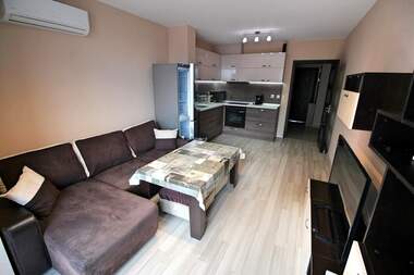 Miete - Wohnung in Izgrew,  Burgas