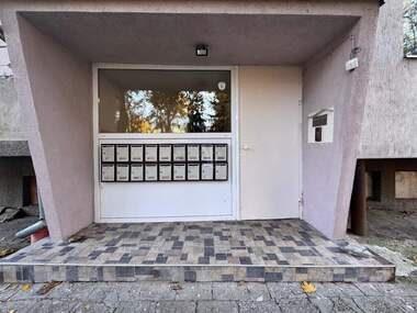 Vânzare - Apartament în Storgozia,  Pleven