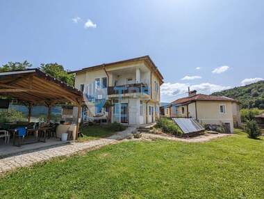 Vânzare - Casă în Voîneja,  Veliko Tărnovo