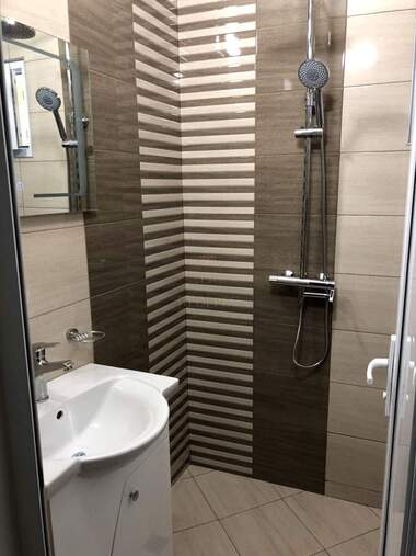Închiriere - Apartament în Sădiîski,  Plovdiv