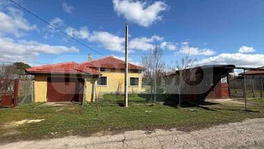 Vânzare - Casă în Liuliakovo,  Dobrice