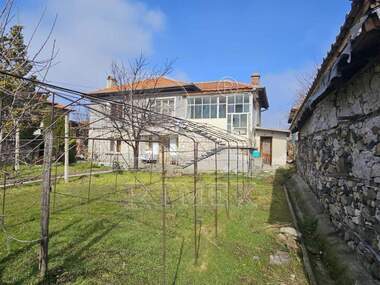 For sale - House in Briagovo,  Plovdiv